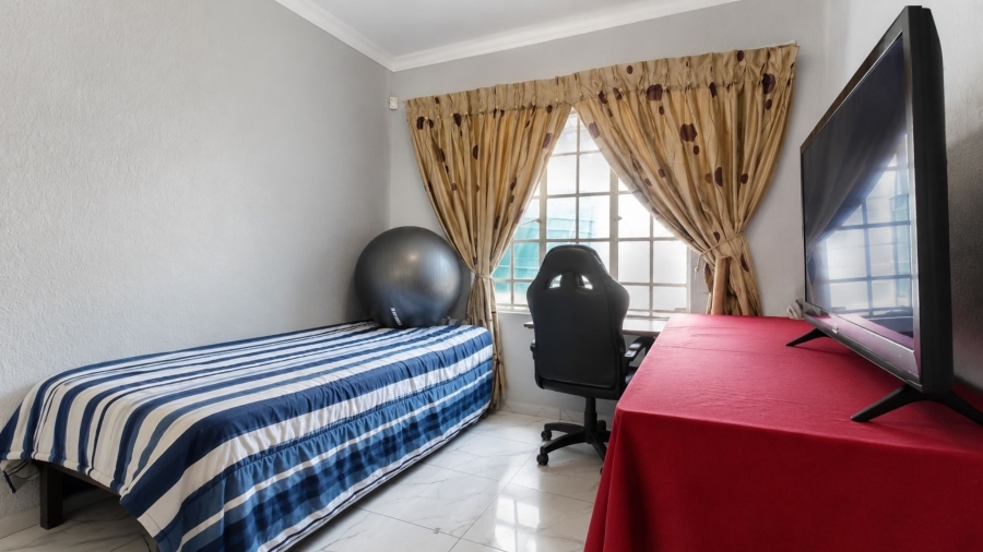 4 Bedroom Property for Sale in Safari Gardens North West